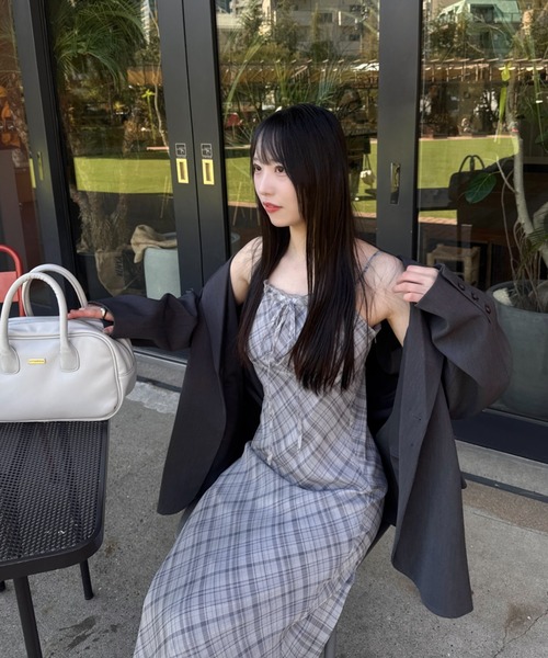 mellowneon(メロウネオン)の「シアーチェックワンピース(ワンピース・レディース・ベージュ/グレー・SMALL/MEDIUM)」の9枚目の写真