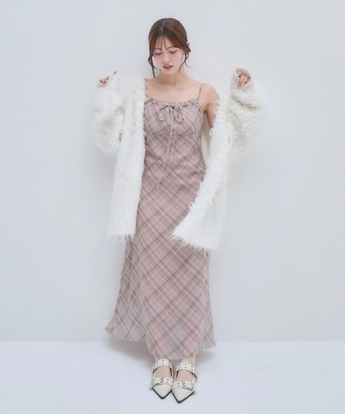 mellowneon(メロウネオン)の「シアーチェックワンピース(ワンピース・レディース・ベージュ/グレー・SMALL/MEDIUM)」の13枚目の写真