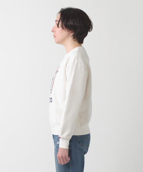 Levi's(リーバイス)の「Levi's/リーバイス グラフィック クルーネックスウェットシャツ(スウェット・レディース・ホワイト・L/M/S)」の2枚目の写真