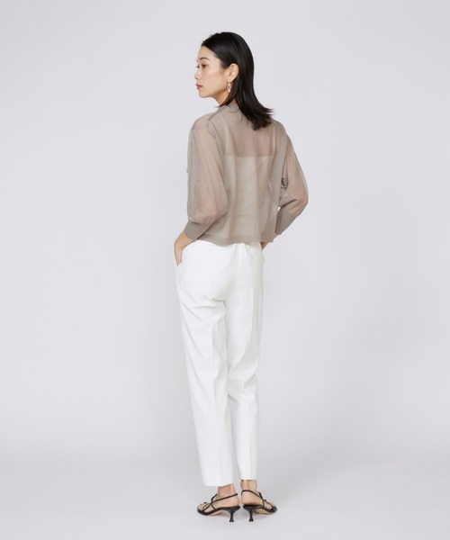 INED（イネド）の「シェルタリングドライ 美脚テーパードパンツ（その他パンツ・レディース・ネイビー/ベージュ/ブルー/オフホワイト・7号/11号/9号）」の11枚目の写真