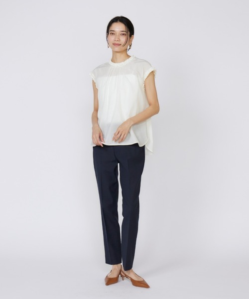 INED（イネド）の「シェルタリングドライ 美脚テーパードパンツ（その他パンツ・レディース・ネイビー/ベージュ/ブルー/オフホワイト・7号/11号/9号）」の12枚目の写真