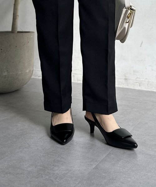 Chez toi(シェトワ)の「スクエアプレートミュール(パンプス・レディース・ブラック/ベージュ/シルバー・SMALL/MEDIUM/LARGE)」の4枚目の写真