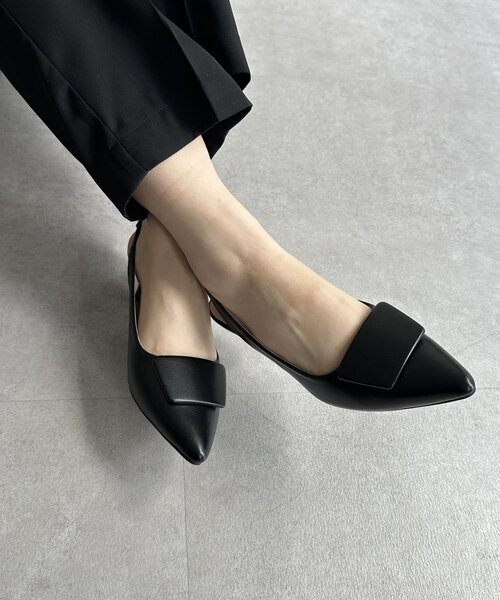 Chez toi(シェトワ)の「スクエアプレートミュール(パンプス・レディース・ブラック/ベージュ/シルバー・SMALL/MEDIUM/LARGE)」の5枚目の写真