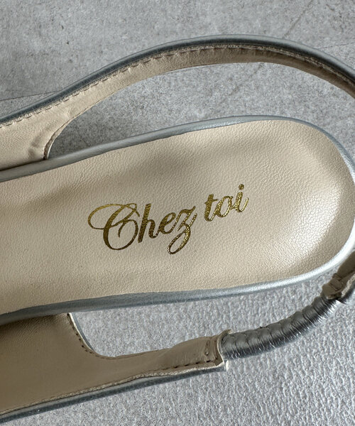 Chez toi(シェトワ)の「スクエアプレートミュール(パンプス・レディース・ブラック/ベージュ/シルバー・SMALL/MEDIUM/LARGE)」の21枚目の写真