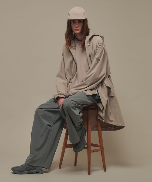 UNDER ARMOUR（アンダーアーマー）の「＜UNDER ARMOUR ｜ UNITED ARROWS＞ APPARITION/スニーカー（スニーカー・メンズ・ベージュ/ダークグレー・24cm/24.5cm/25cm/25.5cm/26cm/26.5cm/27cm/27.5cm/28cm/28.5cm/29.5cm/30cm/23.5cm/29cm）」の5枚目の写真