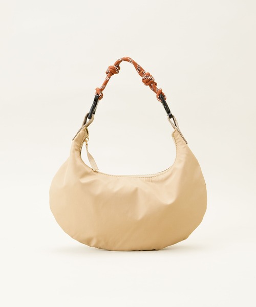 LE VERNIS（ル・ベルニ）の「LE VERNIS(ル・ベルニ)Paracord moon bag S (Nylon)（ショルダーバッグ・レディース・ブラウン/ネイビー/ベージュ/ブラック・FREE）」の4枚目の写真