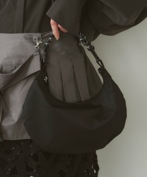 LE VERNIS｜ル・ベルニのショルダーバッグ（ブラック/黒色系