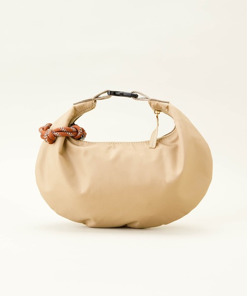 LE VERNIS（ル・ベルニ）の「LE VERNIS(ル・ベルニ)Paracord moon bag S (Nylon)（ショルダーバッグ・レディース・ブラウン/ネイビー/ベージュ/ブラック・FREE）」の15枚目の写真