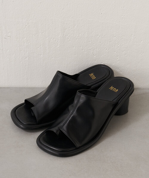 Jena espace merveilleux（ジェナ　エスパスメルヴェイユ）の「サムホールサンダル（サンダル・レディース・ブラック/ブラウン・MEDIUM/LARGE）」の3枚目の写真