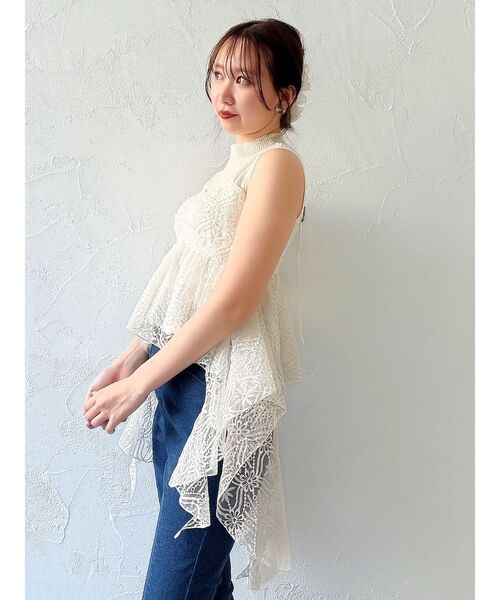 dazzlin（ダズリン）の「レースビッグフリルブラウス（シャツ/ブラウス・レディース・オフホワイト・FREE）」の6枚目の写真