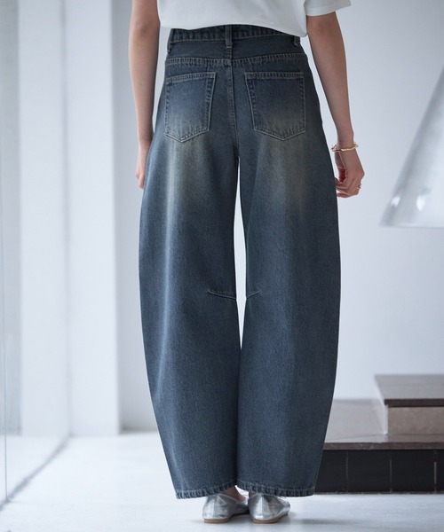 ❤️りんご❤️ ペイント加工バレルレッグデニムパンツブリーチ40サイズ セール】ヴィンテージ加工バレルレッグデニム（デニムパンツ）｜SAISON