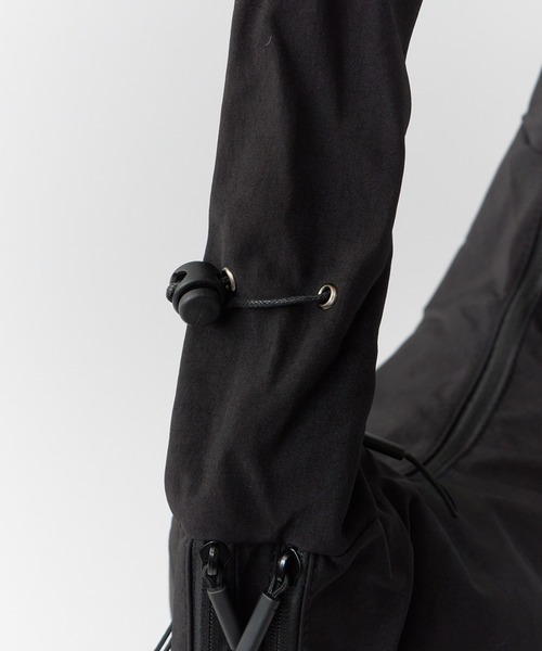ROOPTOKYO(ループトウキョウ)の「Gathered nylon shoulder bag / ギャザーナイロン ショルダーバッグ(ショルダーバッグ・レディース・ブラック/ホワイト/ブルー/グレー・FREE)」の16枚目の写真