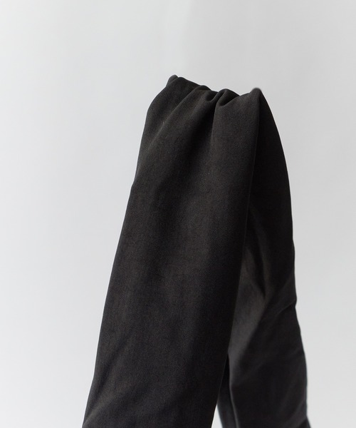 ROOPTOKYO(ループトウキョウ)の「Gathered nylon shoulder bag / ギャザーナイロン ショルダーバッグ(ショルダーバッグ・レディース・ブラック/ホワイト/ブルー/グレー・FREE)」の15枚目の写真