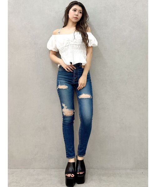 GYDA（ジェイダ）の「GDチャームオフショルブラウス（シャツ/ブラウス・レディース・その他1/ブラック/オフホワイト・FREE）」の15枚目の写真