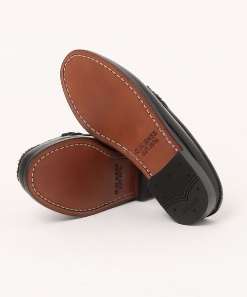 G.H.BASS(ジーエイチバス)の「G.H.BASS BA41000 BLACK ペニーローファータイプスライダー(ローファー・レディース・ブラック・4.5/5/5.5/6/6.5/7/7.5/8)」の2枚目の写真