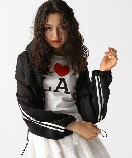 FOREVER 21（フォーエバー トゥエンティーワン）の「【2025SS】LOVETシャツ（Tシャツ/カットソー・レディース・オフホワイト/ブラック/カモフラージュ・FREE）」の11枚目の写真