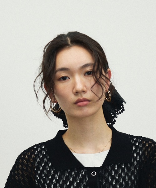 Lutim by u(ルチバイユー)の「Lace Embroidery Double Frilled Scrunchie / レース刺繍ダブルフリルシュシュ(シュシュ・レディース・ブラック/ホワイト・FREE)」の18枚目の写真