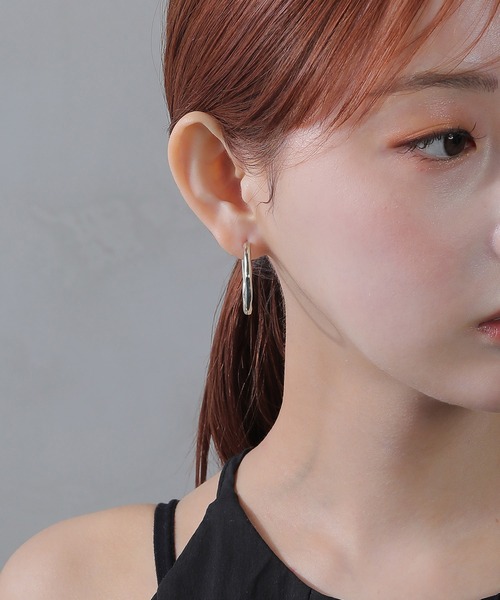 voov(ブーブ)の「フープ ピアス(ピアス(両耳用)・レディース・シルバー/ゴールド・フリー)」の7枚目の写真