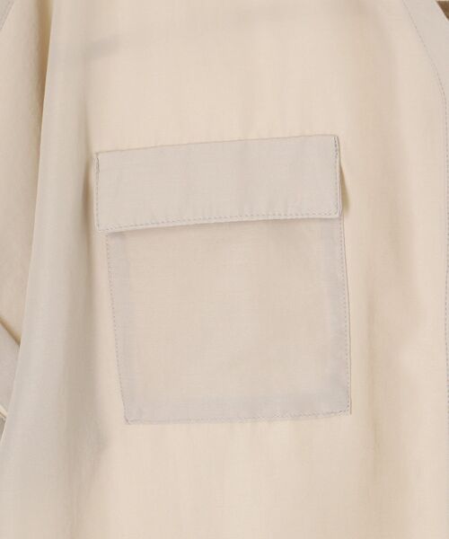 le.coeur blanc(ルクールブラン)の「《マストバイアイテム!》フィブリルサテンドルマンシャツ(シャツ/ブラウス・レディース・オフホワイト/サンドベージュ/パープル/ブラウン・38)」の8枚目の写真