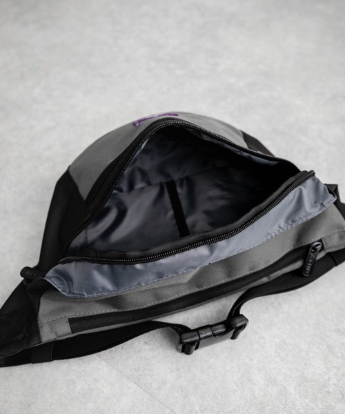 GERRY(ジェリー)の「GERRY ジェリー 撥水加工 E/Fウエストバッグ ワンポイントロゴ大容量ボディバッグ(ボディバッグ/ウエストポーチ・メンズ・マルチ/ベージュ/チャコールグレー/ブラック・FREE)」の22枚目の写真