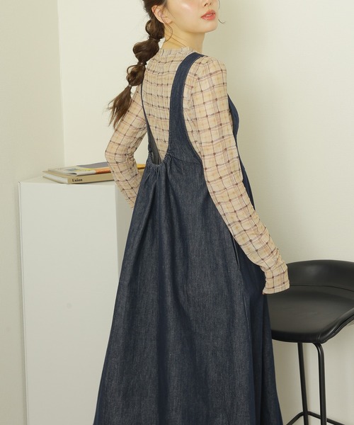 u neck tuck denim jumper skirt /Uネック タック デニム ロング