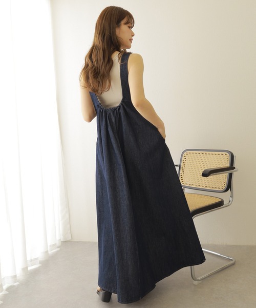 u neck tuck denim jumper skirt /Uネック タック デニム ロング