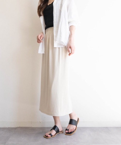 Fabby fabby(ファビィーファビィー)の「バイカラートングフラットサンダル(サンダル・レディース・ブラック/オフホワイト/キャメル・MEDIUM/LARGE/SMALL)」の20枚目の写真