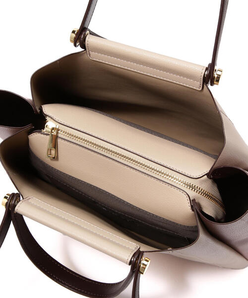 NATURAL BEAUTY BASIC（ナチュラルビューティーベーシック）の「◇2wayバーハンドルトートバッグ（トートバッグ・レディース・ベージュ系その他/グレー系その他・ﾌﾘ-）」の16枚目の写真