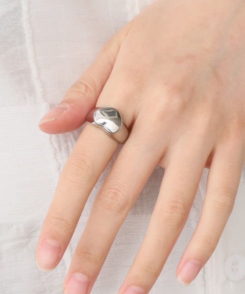 ROOPTOKYO（ループトウキョウ）の「Heart motif ring / ハートモチーフ リング 夏物 夏服（リング・レディース・ゴールド/シルバー・7）」の6枚目の写真