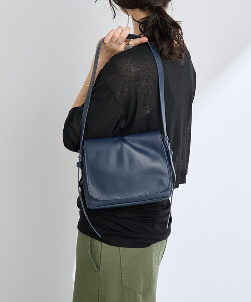 RIVE DROITE（リヴドロワ）の「【MONN.:.(モン)】HAND BAG（ショルダーバッグ・レディース・ブラウン/ネイビー・FREE）」の2枚目の写真