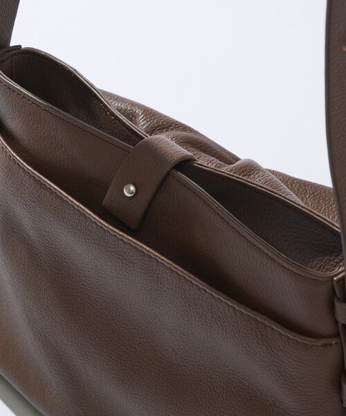 RIVE DROITE（リヴドロワ）の「【MONN.:.(モン)】HAND BAG（ショルダーバッグ・レディース・ブラウン/ネイビー・FREE）」の14枚目の写真