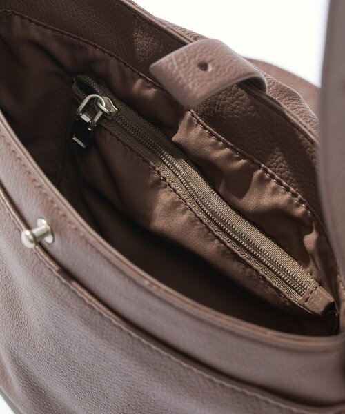 RIVE DROITE（リヴドロワ）の「【MONN.:.(モン)】HAND BAG（ショルダーバッグ・レディース・ブラウン/ネイビー・FREE）」の15枚目の写真