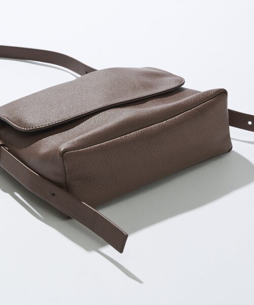 RIVE DROITE（リヴドロワ）の「【MONN.:.(モン)】HAND BAG（ショルダーバッグ・レディース・ブラウン/ネイビー・FREE）」の16枚目の写真