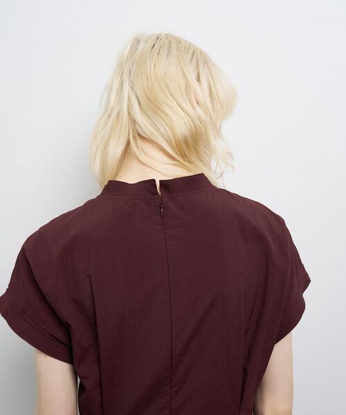 LANVIN en Bleu（ランバンオンブルー）の「ナイロンタスランギャザーワンピース（ワンピース・レディース・ボルドー/オフホワイト/ブラック・38/36）」の7枚目の写真