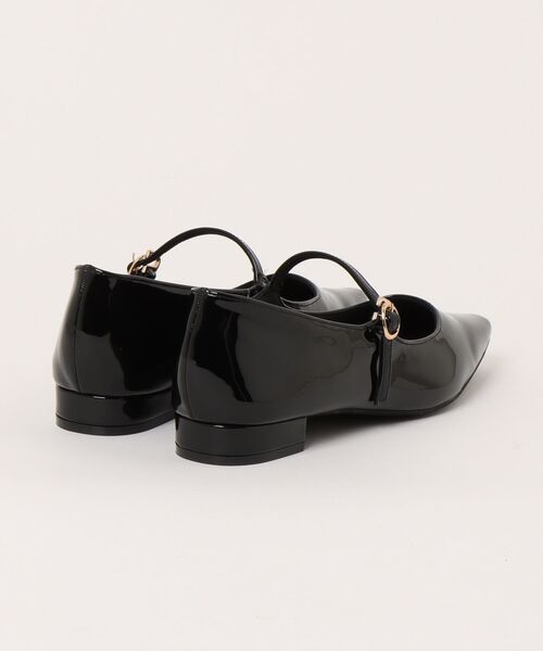 Doux archives（ドゥアルシーヴ）の「ストラップフラットパンプス（パンプス・レディース・ブラック/ゴールド/ベージュ・23.5/24.5）」の4枚目の写真