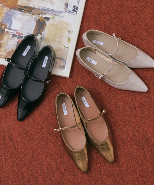 Doux archives（ドゥアルシーヴ）の「ストラップフラットパンプス（パンプス・レディース・ブラック/ゴールド/ベージュ・23.5/24.5）」の19枚目の写真