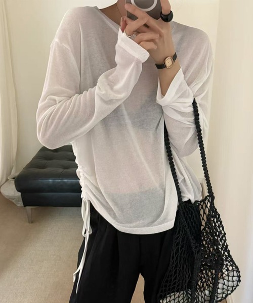 Lace Ladies(レースレディース)の「クルーネック サイド ドロスト オーバーサイズ カットソー(Tシャツ/カットソー・レディース・ホワイト/グレー・FREE)」の1枚目の写真