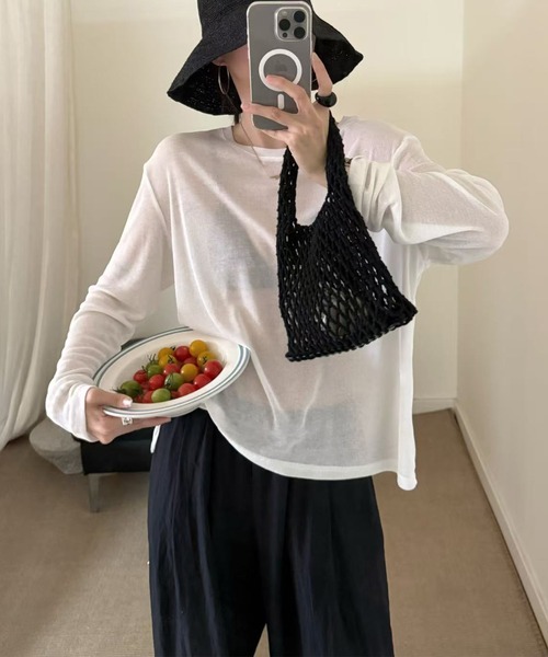 Lace Ladies(レースレディース)の「クルーネック サイド ドロスト オーバーサイズ カットソー(Tシャツ/カットソー・レディース・ホワイト/グレー・FREE)」の3枚目の写真