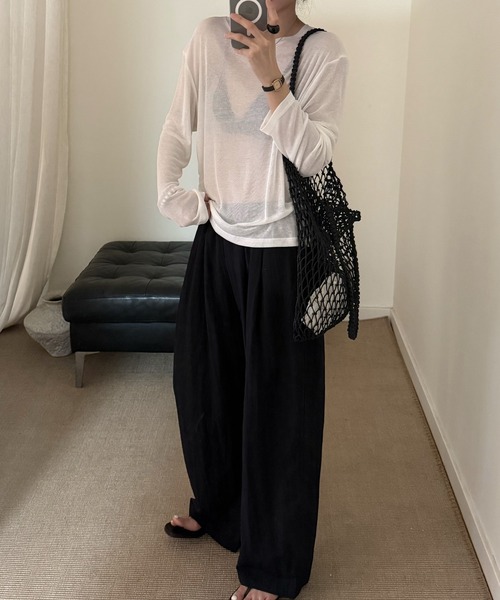 Lace Ladies(レースレディース)の「クルーネック サイド ドロスト オーバーサイズ カットソー(Tシャツ/カットソー・レディース・ホワイト/グレー・FREE)」の4枚目の写真