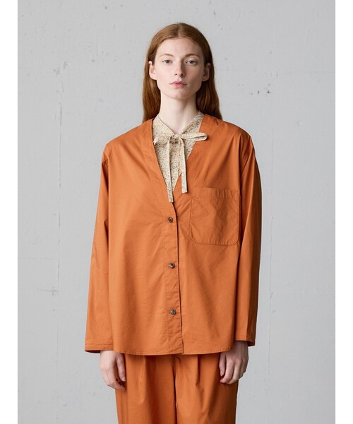 MidiUmi（ミディウミ）の「MidiUmi TWO&MOREカーディガンジャケット（ダウンジャケット/コート・レディース・ネイビー/オレンジ・FREE）」の2枚目の写真