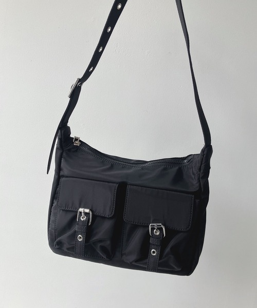 AS KNOW AS plus（アズノゥアズプラス）の「ダブルポケットショルダーバッグ【ZOZOTOWN限定アイテム】（ショルダーバッグ・レディース・ブラック/オフホワイト/イエロー・FREE）」の6枚目の写真
