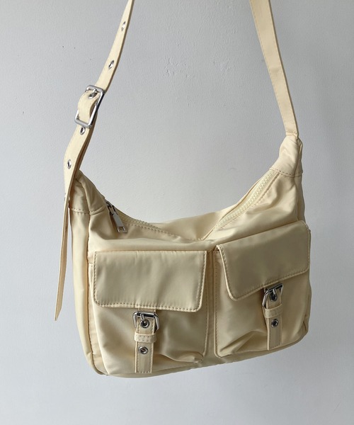 AS KNOW AS plus（アズノゥアズプラス）の「ダブルポケットショルダーバッグ【ZOZOTOWN限定アイテム】（ショルダーバッグ・レディース・ブラック/オフホワイト/イエロー・FREE）」の13枚目の写真