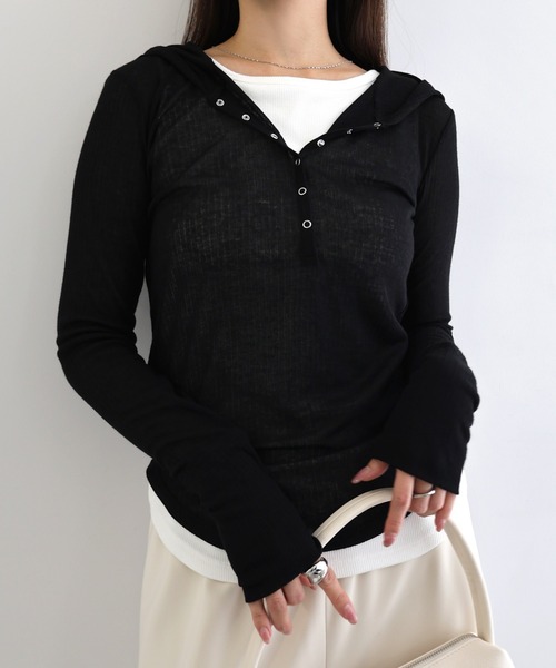 andme(アンドミー)の「シアーフーディトップス(Tシャツ/カットソー・レディース・ブラック/アイボリー/オフホワイト/杢グレー・FREE)」の5枚目の写真