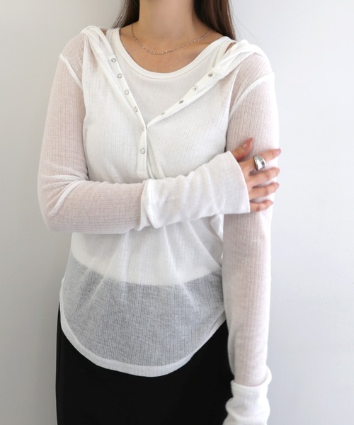 andme(アンドミー)の「シアーフーディトップス(Tシャツ/カットソー・レディース・ブラック/アイボリー/オフホワイト/杢グレー・FREE)」の17枚目の写真