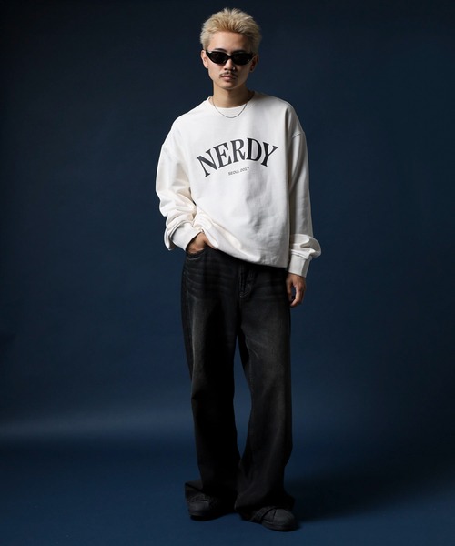 NERDY(ノルディ)の「セリフアーチロゴスウェットシャツ(スウェット・メンズ・ベージュ/ブルー/ブラック・SS/S/L/M)」の13枚目の写真