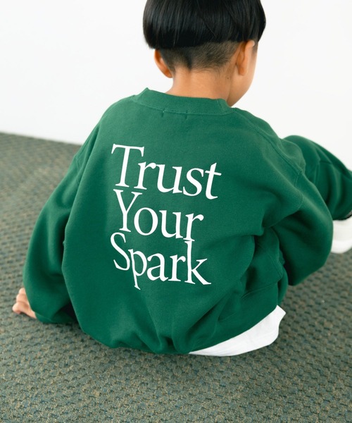 LOWRYS FARM(ローリーズファーム)の「ドルマンウラケプルオーバー 581206(スウェット・キッズ・グレー/ネイビー/グリーン/レッド/アイボリー/ピンク/ブラック/ブルー・110cm/120cm/130cm/140cm/150cm)」の4枚目の写真