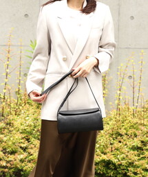 COOCO | シュリンクレザー筒形カブセショルダーバッグ(ショルダーバッグ)