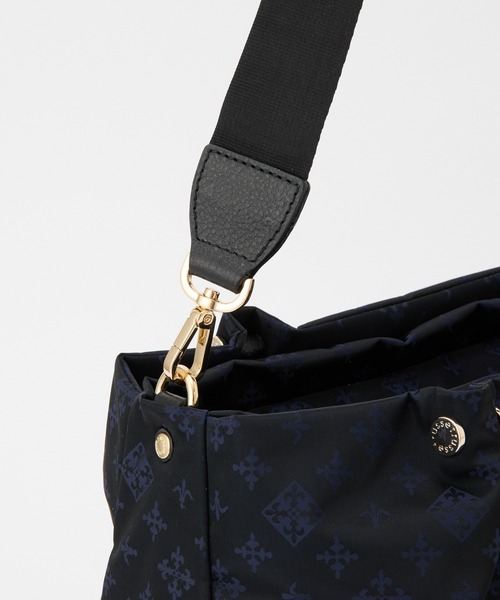 russet（ラシット）の「ナイロン三層2WAYトートバッグ（トートバッグ・レディース・ライトグレー/ブラック/ブラック×ブルー/キナリ・FREE）」の21枚目の写真