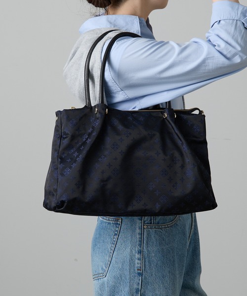 russet（ラシット）の「ナイロン三層2WAYトートバッグ（トートバッグ・レディース・ライトグレー/ブラック/ブラック×ブルー/キナリ・FREE）」の14枚目の写真