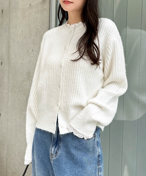 Freesia by andme(フリージアバイアンドミー)の「ミニフリルレース2wayニットカーディガントップス(ニット/セーター・レディース・ベージュ/オフホワイト/グレー・M)」の7枚目の写真